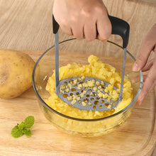 Carica l'immagine nel visualizzatore di Gallery, Schiacciapatate in acciaio inossidabile Schiacciapatate creativo con manico antiscivolo Frantoio per patate Aglio Frutta