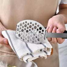 Carica l'immagine nel visualizzatore di Gallery, Schiacciapatate in acciaio inossidabile Schiacciapatate creativo con manico antiscivolo Frantoio per patate Aglio Frutta