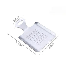 Carica l'immagine nel visualizzatore di Gallery, 1 pz Ginger Aglio Wasabi Grattugia Frantoio Dispositivo di Pressa Chopper Cutter S Pelapatate Utensili Da Cucina In Acci