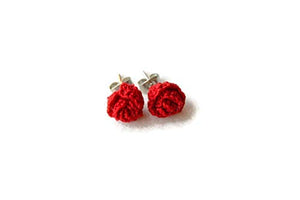 Orecchini rose rosse chiodini gioielli a perno regalo per lei all'uncinetto...