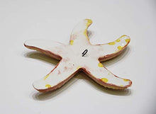 Carica l&#39;immagine nel visualizzatore di Gallery, Stella marina in ceramica dipinta a mano