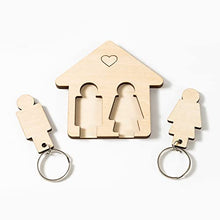 Carica l&#39;immagine nel visualizzatore di Gallery, LAC Portachiavi Coppia Lui e Lei in Legno | Portachiavi Casa Nuova Regalo Coppia Amore | Portachiavi Prima Casa Idee Regalo Anniversario Matrimonio | Portachiavi Donna Uomo Regali Natale