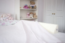 Carica l&#39;immagine nel visualizzatore di Gallery, Purple Daisies Barriera in Schiuma Sponda Letto per Neonati &amp; Bambini –...