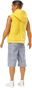 Barbie-GDV14 Ken Bambola con Felpa Gialla e Pantaloncini, Bambini di 3+... - Ilgrandebazar