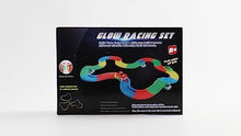 Carica l&#39;immagine nel visualizzatore di Gallery, Pista Macchinine Luminosa Elettriche Auto Giocattolo Flessibile Pista Macchinine Colorate Carrera 240 Pezzi con 2 Glow Cars Macchinine Giocattolo per Bambini 3 4 5 6 Anni