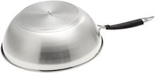 Carica l&#39;immagine nel visualizzatore di Gallery, AmazonBasics - Padella da wok in acciaio INOX, 28 cm