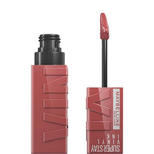 Carica l'immagine nel visualizzatore di Gallery, Maybelline New York Tinta Labbra a Lunga Tenuta Superstay Vinyl Ink, Per un Effetto Vinilico fino a 16H, Finish Luminoso e Senza Sbavature, Formula Vegana, Tonalità: 35 CHEEKY