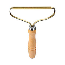 Carica l'immagine nel visualizzatore di Gallery, Levapelucchi manuale, ZoneYan Portable Clothes Lint Remover Manual, Rasoio... - Ilgrandebazar