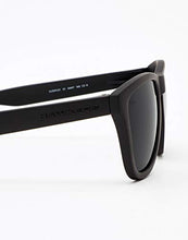 Carica l'immagine nel visualizzatore di Gallery, Hawkers Carbon Black Dark One Occhiali da Sole 60, Nero (Negro/Negro) - Ilgrandebazar