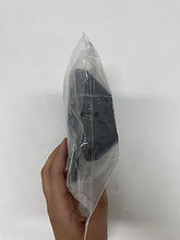 Carica l&#39;immagine nel visualizzatore di Gallery, TWAYRDIO Caricabatteria da tavolo per radio bidirezionale Walkie Talkie Caricabatteria da tavolo per Baofeng UV-5R UV-5RA UV-5RB UV-5RC UV-5RD UV-5RE UV-5Replus UV-82 BF-F8HP TYT TH-F8 Ham Radio