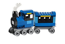 Carica l&#39;immagine nel visualizzatore di Gallery, LEGO 10696 Classic Scatola Mattoncini Creativi Media, Set per Costruire Fiori, Macchina, Treno, Aereo e Animali Giocattolo per Bambini e Bambine da 4 Anni in su, Contenitore Idee Creative, Idea Regalo