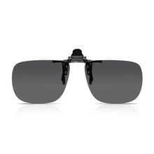 Carica l&#39;immagine nel visualizzatore di Gallery, Read Optics Clip-On Sunglasses: Lenti Polarizzate Flip-Up per Occhiali grigio - Ilgrandebazar