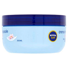 Carica l&#39;immagine nel visualizzatore di Gallery, Nivea Sun Crema Intensiva Doposole Rigenerante con estratto di Loto, 300 ml