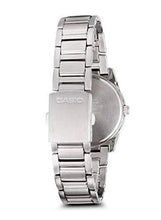 Carica l'immagine nel visualizzatore di Gallery, Casio Orologio Analogico al Quarzo Uomo con Cinturino in Acciaio Inox... - Ilgrandebazar