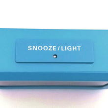 Carica l&#39;immagine nel visualizzatore di Gallery, OurLeeme Sveglia Digitale, Comodino a Batteria Display LCD Sensore di Blu - Ilgrandebazar