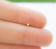Carica l&#39;immagine nel visualizzatore di Gallery, MINI POINT PLUG D&#39;OR petites boucles d&#39;oreilles délicates - Ilgrandebazar