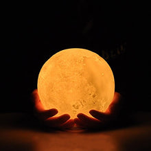 Carica l&#39;immagine nel visualizzatore di Gallery, Lampada Luna GEEDIAR 15cm 3D 500 mAh Batteria LED RGB Colorato Moon Lamp con...