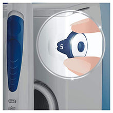 Carica l'immagine nel visualizzatore di Gallery, Oral-B Oxyjet - Sistema di pulizia in profondità con Tecnologia con...