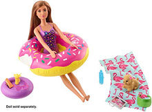 Carica l&#39;immagine nel visualizzatore di Gallery, Barbie Set di Arredamenti da Esterno con Ciambella Donut Galleggiante,... - Ilgrandebazar
