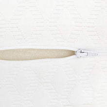 Carica l'immagine nel visualizzatore di Gallery, AmazonBasics - Cuscino per le gambe, 25 x 20 x 15 cm - Ilgrandebazar