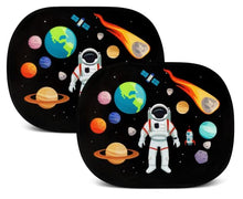 Carica l'immagine nel visualizzatore di Gallery, 2x HECKBO Parasole Autoadesivo per Auto - Protezione dal Sole per Bambini - Astronauta - 44x36cm - Tendine Autoadesive per Finestrini e Lunotto con Custodia