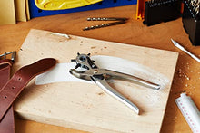 Carica l&#39;immagine nel visualizzatore di Gallery, Amazon Basics - Set pinza fustellatrice, per il cuoio, rotante, per fori di diverse dimensioni