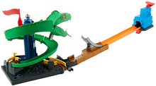 Carica l&#39;immagine nel visualizzatore di Gallery, Hot Wheels Attacco al Cobra Playset per Stimolare Immaginazione e Creatività...