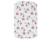 Carica l'immagine nel visualizzatore di Gallery, FlyIdeas Lenzuola Next2Me Set 3pz 83x50cm | 2 50x83 cm, Rainbow Unicorns