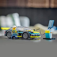 Carica l&#39;immagine nel visualizzatore di Gallery, LEGO 60383 City Auto Sportiva Elettrica, Macchina Giocattolo Per Bambini E Bambine Dai 5 Anni, Set Supercar Con Minifigure Pilota Da Corsa, Idee Regalo