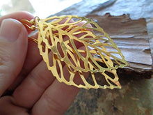 Carica l&#39;immagine nel visualizzatore di Gallery, ✿ VINE FILIGRANA A FOGLIA LUNGA IN ORO - CINTURINI PELLE ✿ orecchini in...