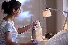 Carica l'immagine nel visualizzatore di Gallery, Philips Avent SCF256/00 Scaldabiberon Termico, fino a 180 ml di latte in...