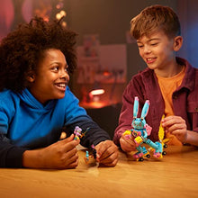 Carica l&#39;immagine nel visualizzatore di Gallery, LEGO 71453 DREAMZzz Izzie e il Coniglio Bunchu, Figura di Animale Giocattolo con Pattini Costruibile in 2 Modi, Gioco Creativo Basato sulla Serie TV, Giochi per Bambini e Bambine dai 7 Anni in su