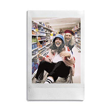 Carica l'immagine nel visualizzatore di Gallery, Fujifilm Instax Mini Film, Pellicola istantanea per Confezione da 20