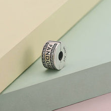 Carica l&#39;immagine nel visualizzatore di Gallery, Pandora 792056CZ Forever Clip per bracciali Donna, Argento Sterling 925 - Ilgrandebazar