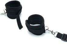 Carica l&#39;immagine nel visualizzatore di Gallery, BONDAGERIE® Kit letto con Manette, Morbide e Imbottite, regolabili e Nero - Ilgrandebazar