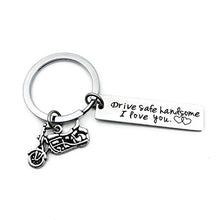 Carica l'immagine nel visualizzatore di Gallery, Feelairy Drive Safe Portachiavi, Lettere Etichetta Ciondolo Chiave Motorrad