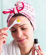 Carica l&#39;immagine nel visualizzatore di Gallery, Microneedle Derma Roller, 540 Titanium 0.25mm - micro ago con acido... - Ilgrandebazar