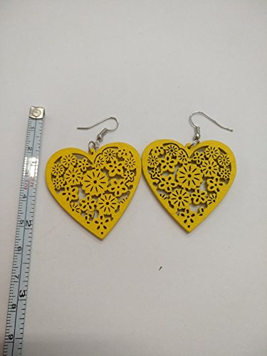 Orecchini simil pizzo di legno giallo baby