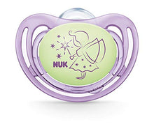 Carica l&#39;immagine nel visualizzatore di Gallery, NUK 10177143 Freestyle Night - Ciuccio ortodontico in silicone, da 18 a 36... - Ilgrandebazar