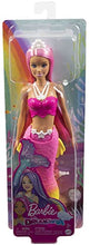 Carica l&#39;immagine nel visualizzatore di Gallery, Barbie - Dreamtopia Sirena Bambola capelli rosa con coda rosa e giallo sfumati e coroncina, Giocattolo per Bambini 3+ Anni, HGR11