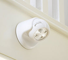 Carica l&#39;immagine nel visualizzatore di Gallery, Auraglow Luce LED di Sicurezza A Batteria Ad Attivazione Con Movimento Weiss - Ilgrandebazar