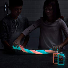 Carica l'immagine nel visualizzatore di Gallery, La colla Glow-in-The-Dark di Elmer lavabile, colori assortiti, 5 once... - Ilgrandebazar