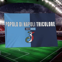 Carica l&#39;immagine nel visualizzatore di Gallery, MAGNATEVE &#39;O LIMONE Bandiera Popolo di Napoli 2023 Originale – Bandiera Campioni 90x150 cm – Gadget Idea Regalo Tifoso Calcio Originali – Idee Regali Divertenti per Tifosi
