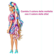 Carica l&#39;immagine nel visualizzatore di Gallery, Barbie - Super Chioma Bambola con abito a stelle, capelli fantasia lunghi 21,6cm, 15 accessori alla moda - 8 con effetto cambia colore, Giocattolo per Bambini 3+ Anni, HCM88