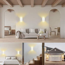 Carica l&#39;immagine nel visualizzatore di Gallery, OOWOLF 2 Pezzi LED Lampada da Parete IP65 Impermeabile, Applique Moderna...