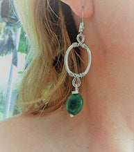 Carica l&#39;immagine nel visualizzatore di Gallery, ✿ LONG OVAL &amp; GREEN ROUND STONE ✿ Orecchini etnici con ganci lunghi decorati