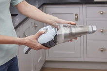 Carica l&#39;immagine nel visualizzatore di Gallery, BLACK+DECKER NVC215W NVC215W-QW, Aspirabriciole 10.8 W/H, 7.2 V, Azzurro