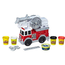 Carica l&#39;immagine nel visualizzatore di Gallery, Play-Doh Wheels - Camion Dei Pompieri (Con 5 Vasetti di Pasta da Modellare) - Ilgrandebazar