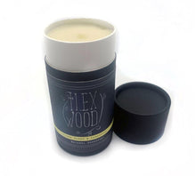 Carica l'immagine nel visualizzatore di Gallery, Deodorante stick naturale di ylang ylang e legno di cedro │ 70 ml. Vegano, senza plastica, biologico, cruelty free, per donne e uomini, prodotto artigianalmente e privo di tossine e alluminio