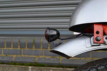 Carica l&#39;immagine nel visualizzatore di Gallery, Moto LED Luce Stop Posteriore - Omologato - Nero Lucido con Lente Rossa per...